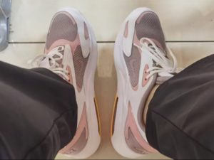 Alternative view of Giày Nike Air Max Bolt White Pink CW1626-200