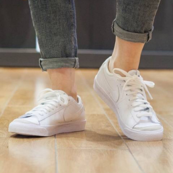 Giày Nike Blazer Low '77 'Black White' DA4074-110 - Ảnh 2