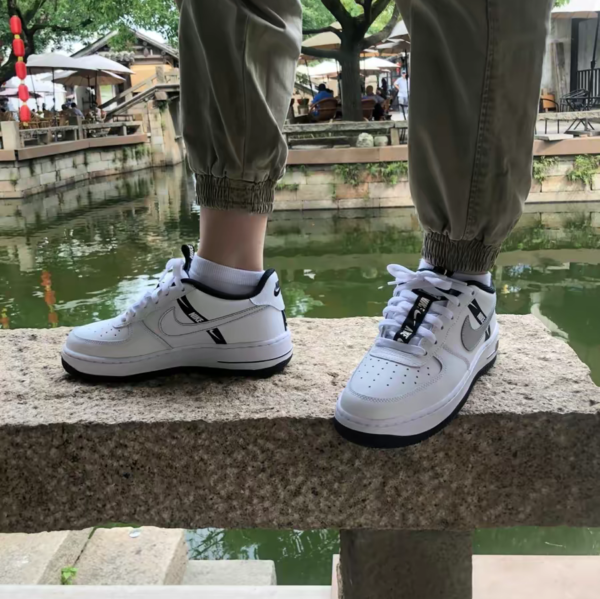 Giày Nike Air Force 1 LV8 KSA GS 'White Silver' CT4683-100 - Ảnh 6