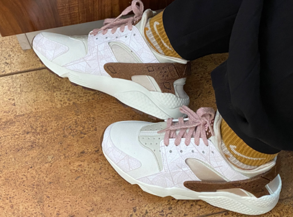 Giày Nike Wmns Air Huarache Rattan DM9463-100 - Ảnh 4
