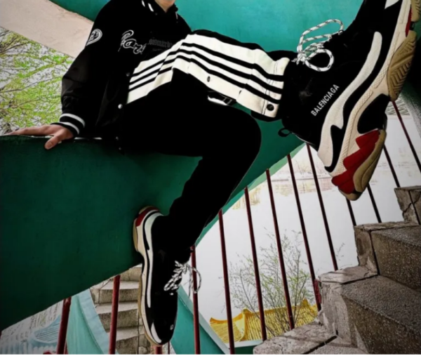 Giày Balenciaga Triple S Sneaker 'Black Red' 533882-W09OM-1000 - Ảnh 3