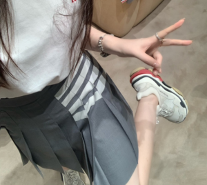 Alternative view of Giày Balenciaga Triple S Low Top 524037 W09OM 9000