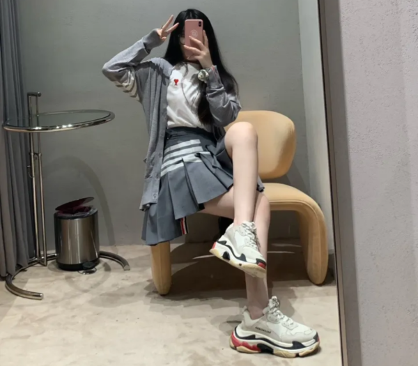 Giày Balenciaga Triple S Low Top 524037 W09OM 9000 - Ảnh 4