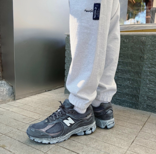 Giày New Balance 2002R Gore Tex 'Magnet Grey' M2002RXA - Ảnh 7