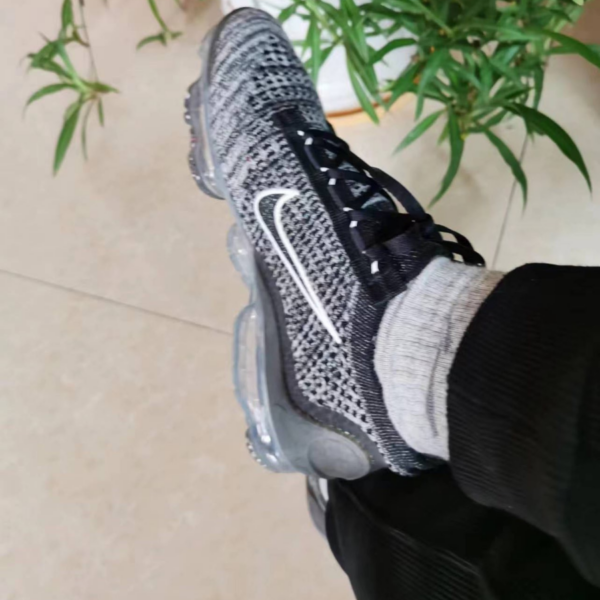 Giày Nike Wmns Air VaporMax 2021 Flyknit 'Oreo' DH4088-003 - Ảnh 4