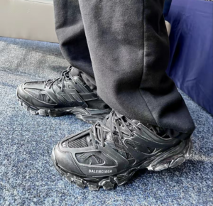 Alternative view of Giày Balenciaga Track Sneaker 'Faded Black' 542023-W3CN2-1000