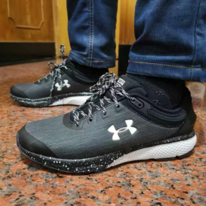 Alternative view of Giày Under Armour Charged Escape 3 Evo Black 3023878-001