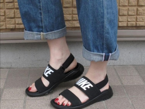Dép Nike Wmns Tanjun Sandal 'Black White' 882694-001 - Ảnh 3