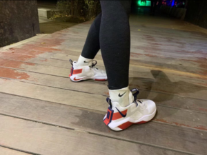 Alternative view of Giày Nike LeBron Solder 14 'White Red' CN8689-100