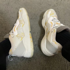 Giay Adidas D.O.N. Issue 3 Three Kingdoms 'White Yellow' HQ4502