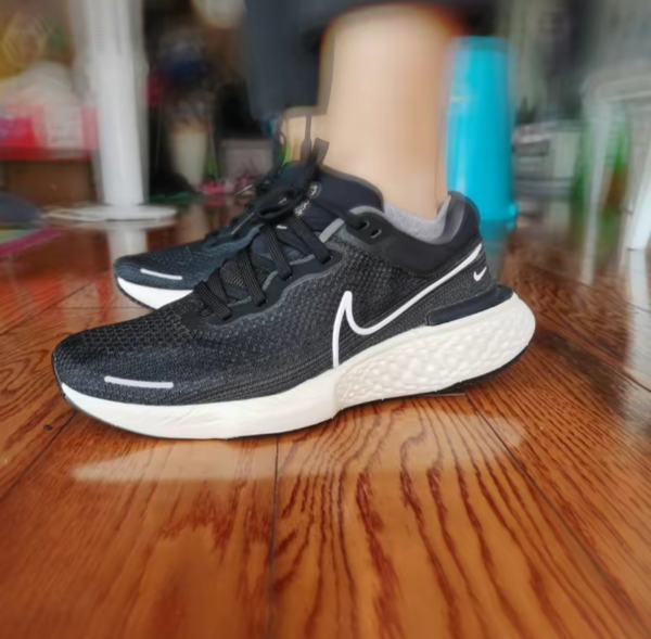 Giày Nike Wmns ZoomX Invincible Run Flyknit 'Black White' CT2229-001 - Ảnh 2