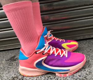 Giay Nike Air Zoom Freak 4 'Bahamas' DQ3825-500