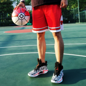 Alternative view of Giày Nike Air Jordan 36 Flight School 'Black White-Infrared 23' DN4198-001