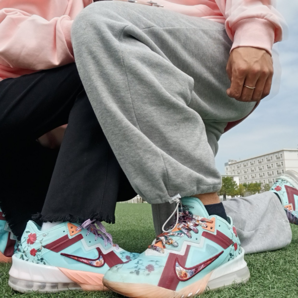 Giày Nike Mimi Plange x LeBron 18 Low GS 'Daughters' DN4177-400 - Ảnh 3