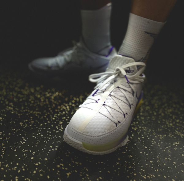 Giày Nike LeBron 17 Low 'Lakers' CD5007-102 - Ảnh 5