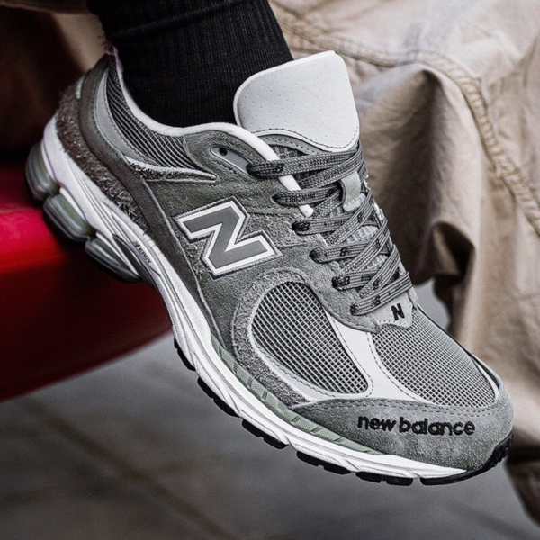 Giày New Balance INVINCIBLE x N.HOOLYWOOD x 2002R 'Grey' ML2002RV - Ảnh 4