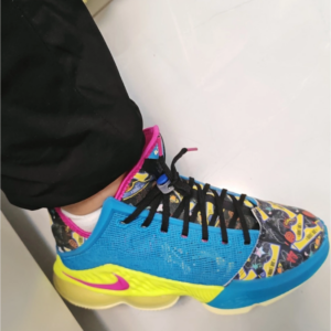 Giay Nike LeBron 19 Low 'LeBronival' DM1058-500