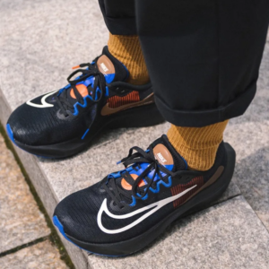 Alternative view of Giày Nike Zoom Fly 5 'A.I.R. Hola Lou' DR9837-001