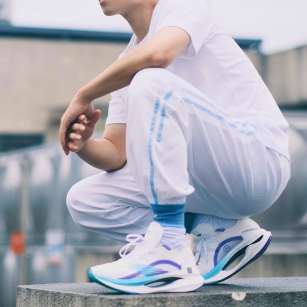 Giày Li Ning Jueying 'White Fluorescent Blue Purple' ARHQ245-3 - Ảnh 5