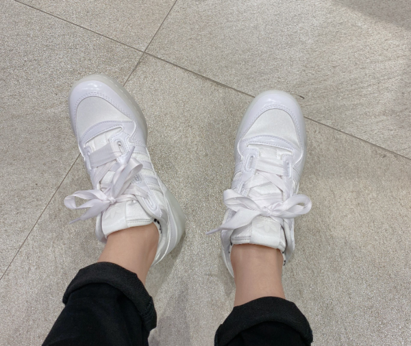 Giày Adidas Forum Satin Low J 'Triple White' H68194 - Ảnh 7