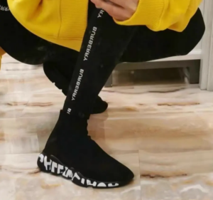 Alternative view of Giày Balenciaga Speed Sneaker 'Midsole Graffiti Black' 645334-W2DB7-1006