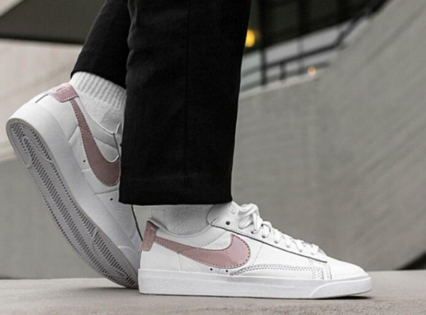 Giày Nike Blazer Low Le 'White Particle Rose' AA3961-105 - Ảnh 3