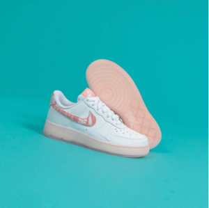 Giay Nike Air Force 1 'Overbranded' DQ5019-100