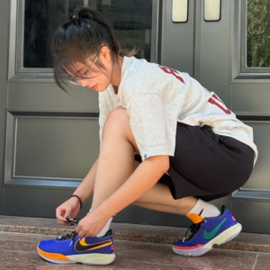 Giay Nike LeBron 20 GS 'Racer Blue' DQ8651-401