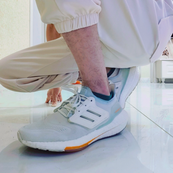Giày Adidas UltraBoost 22 'White Blue Tint' GY6227 - Ảnh 2
