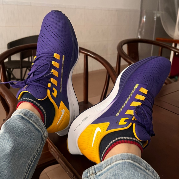 Giay Nike Air Zoom Pegasus 38 'LSU' DJ0831-500
