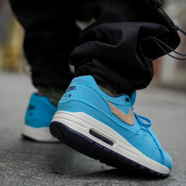 Giay Nike Air Max 1 Premium 'Corduroy' FB8915-400