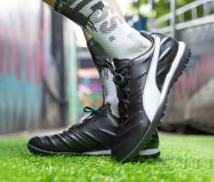 Giay Puma King Pro 21 TT Football Boots 'Black' 106552-01