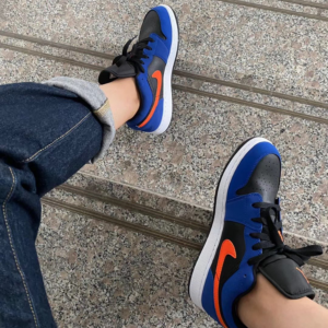 Alternative view of Giày Nike Air Jordan 1 Low GS 'Rush Blue' 553560-480