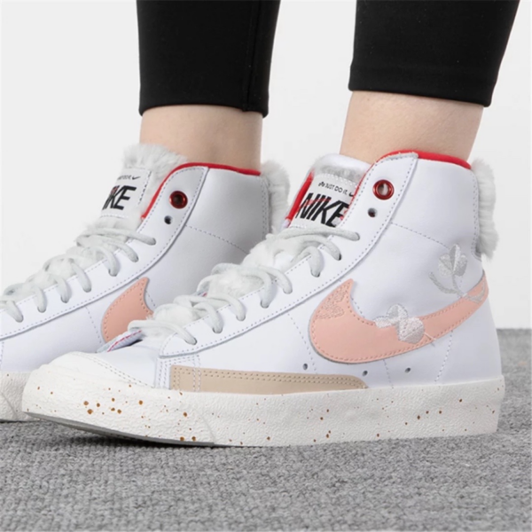 Giay Nike Blazer Mid ’77 'Leap High' FD4342-181