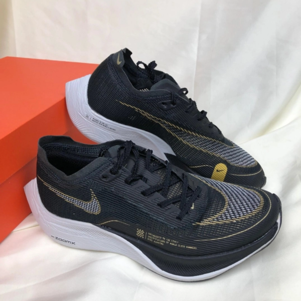 Giày Nike Wmns ZoomX Vaporfly NEXT% 2 'Black Metallic Gold Coin' CU4123-001 - Ảnh 3