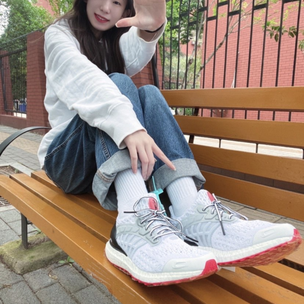 Giay Adidas UltraBoost Climacool 2 DNA 'White Vivid Red' GY5373