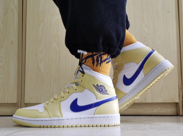 Giày Nike Air Jordan 1 Mid 'Tan Gum' BQ6472-701 - Ảnh 7