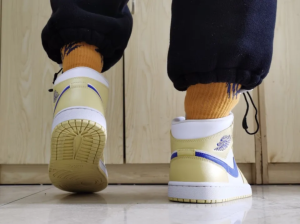 Giày Nike Air Jordan 1 Mid 'Tan Gum' BQ6472-701 - Ảnh 8