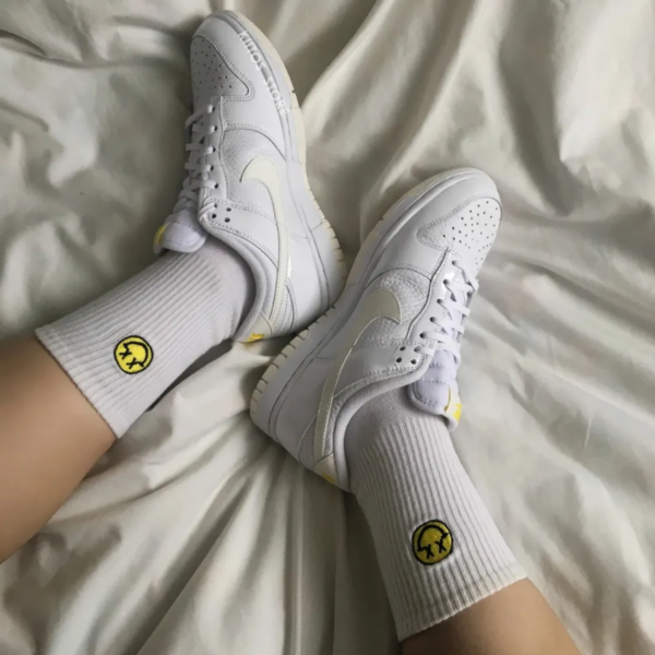 Giay Nike Dunk Low 'Valentine's Day Yellow Heart' FD0803-100
