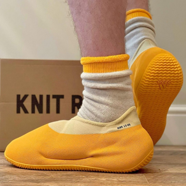 Giày Adidas Yeezy Knit Runner 'Sulfur' GW5353 - Ảnh 2