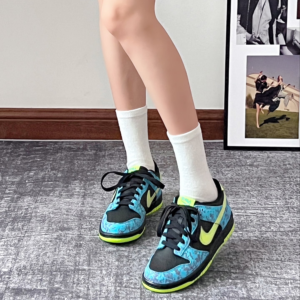 Giay Nike Dunk Low SE 'Acid Wash Baltic Blue Volt' DV1694-900