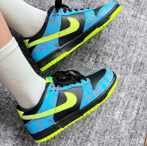 Giay Nike Dunk Low SE 'Acid Wash Baltic Blue Volt' DV1694-900