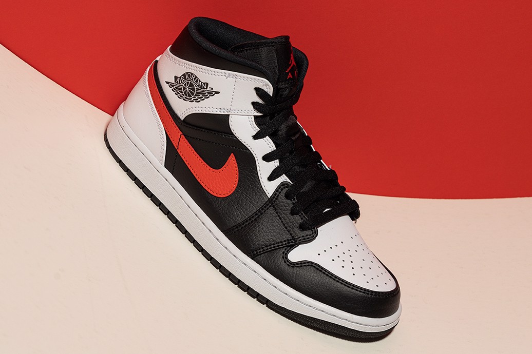 bang-xep-hang-nhung-doi-air-jordan-1-mid-tuyet-voi-nhat-2021