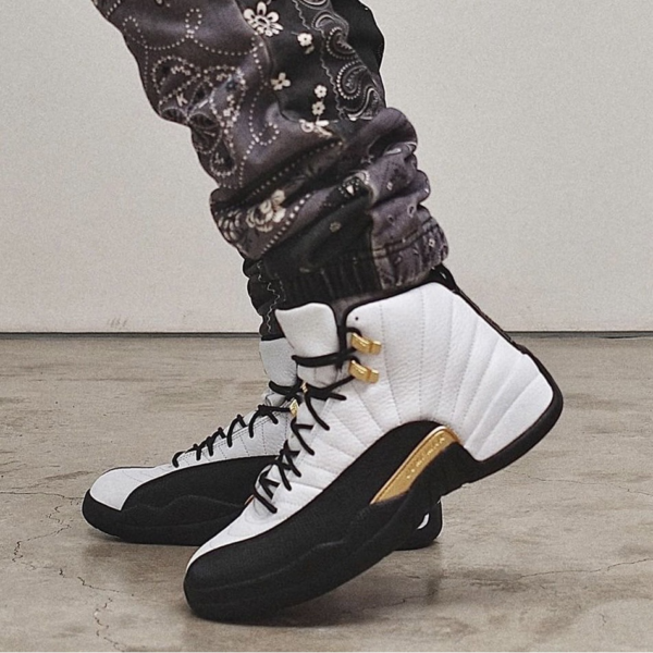 Giày Nike Air Jordan 12 Retro 'Royalty' CT8013-170 - Ảnh 2