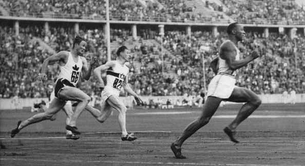 logo-adidas-va-nhung-cau-chuyen-lich-su-cua-thuong-hieu-nay