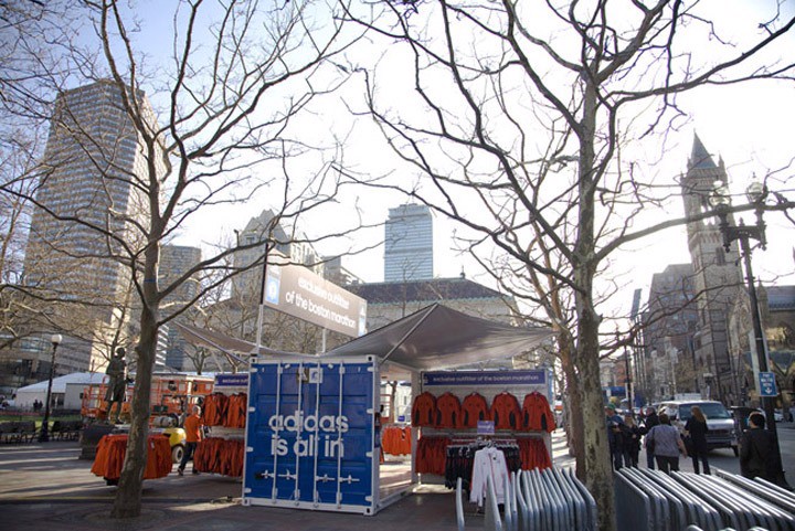 bat-mi-nhung-bi-mat-cua-adidas-khong-ai-noi-voi-ban