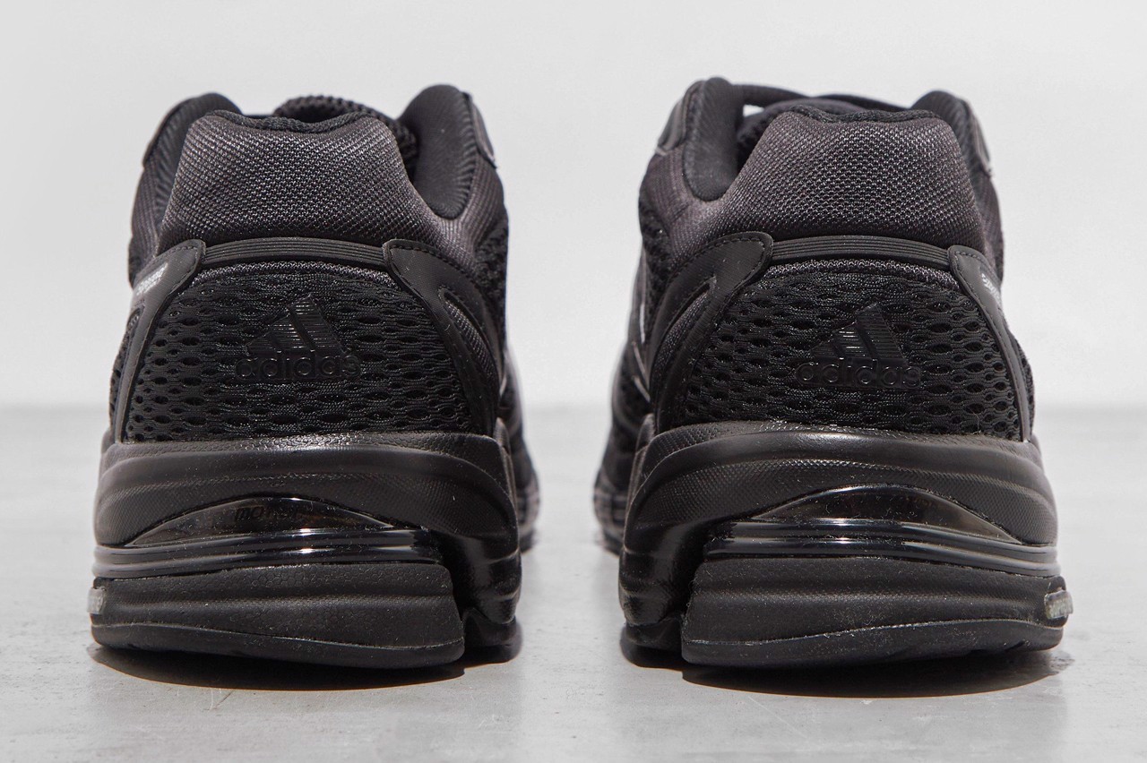 adidas-mang-toi-phien-ban-archival-supernova-cushion-7-den-huyen-bi