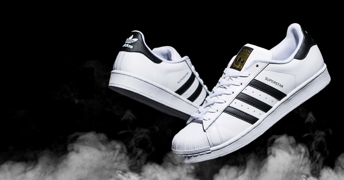 suc-hut-khong-the-thay-the-cua-nhung-doi-sneaker-kinh-dien