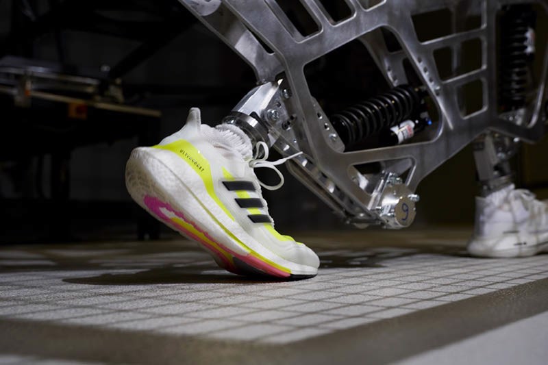 Những điều bạn cần biết trước khi sở hữu một đôi Adidas Ultraboost 21 Hinh anh 4: Nhung dieu ban can biet truoc khi so huu mot doi Adidas Ultraboost 21