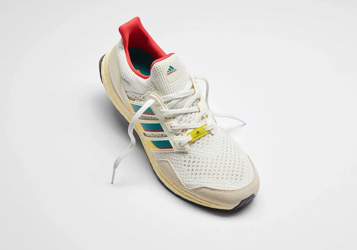 Hinh anh 2: Ultraboost DNA 1.0 ZX - thiet ke tiep noi hai the he